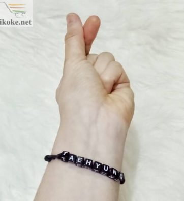 Gelang Nama Monochrome Hitam